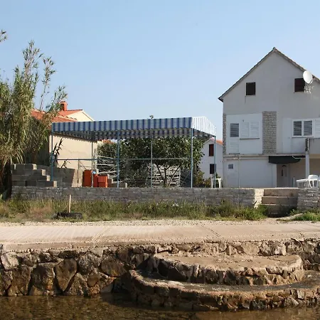 Feriehus Elegant In Privlakaw With Garden Privlaka (Zadar)